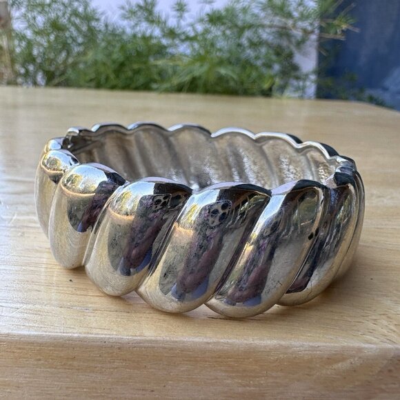 VTG Bangle Bracelet Rhinestone Hinge Gold Silver Tone Statement Classy Size 6 - Picture 5 of 10